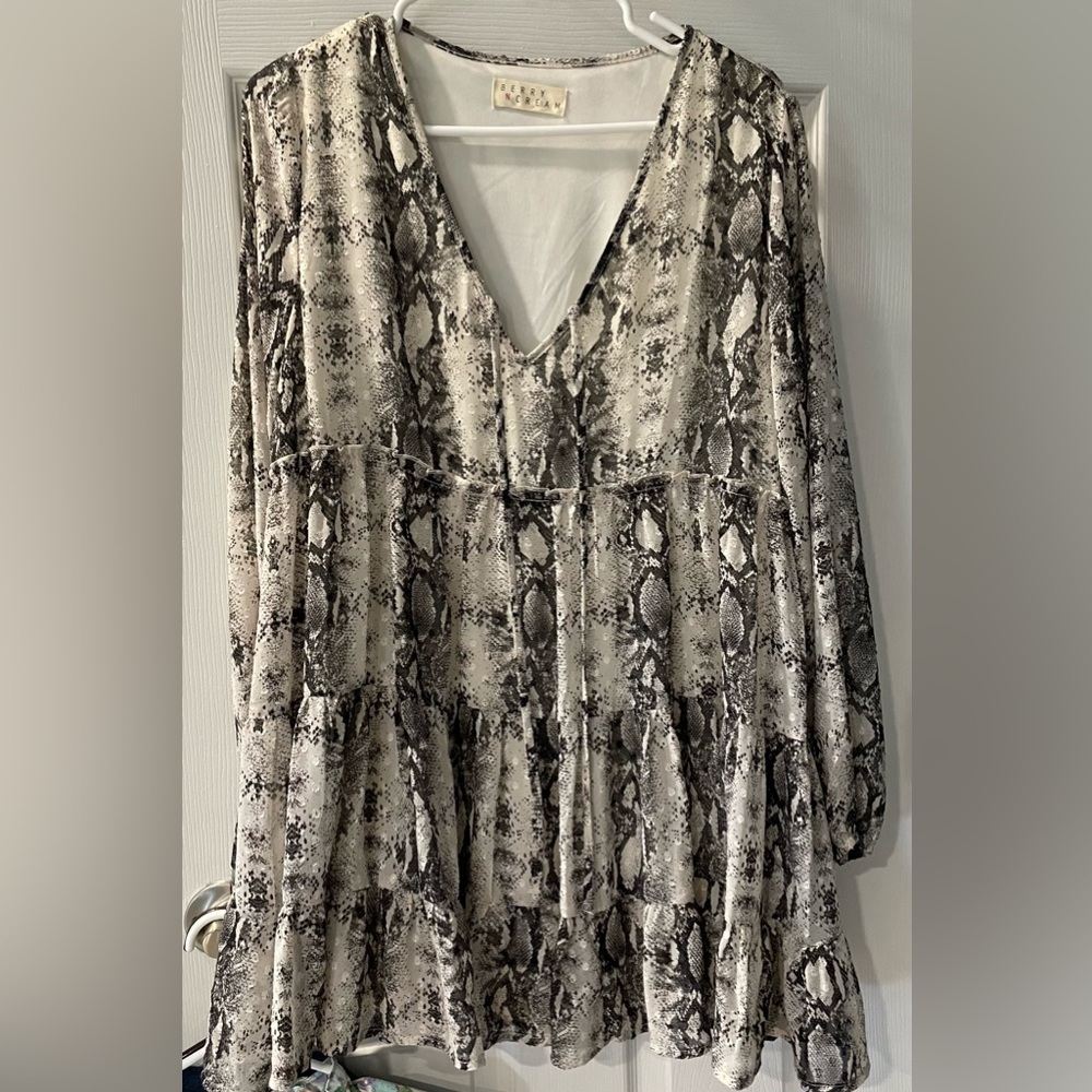 Snake Skin Print Berry N Cream Size Medium Dress